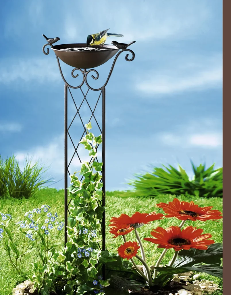 Trellis "Bird Fun"