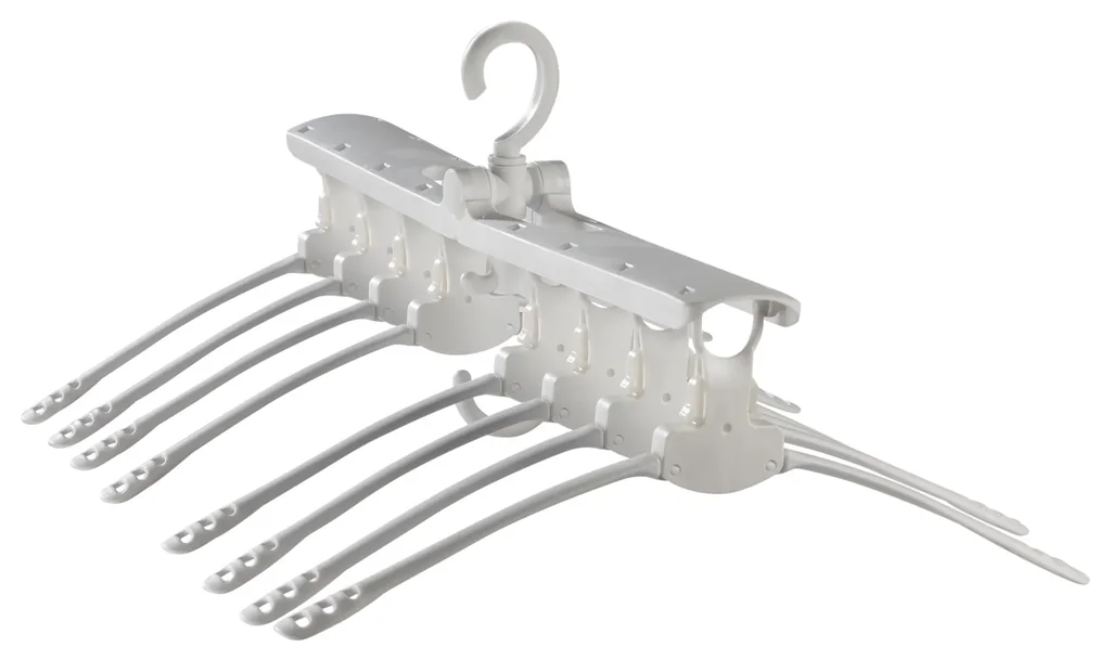 Space-saving hanger