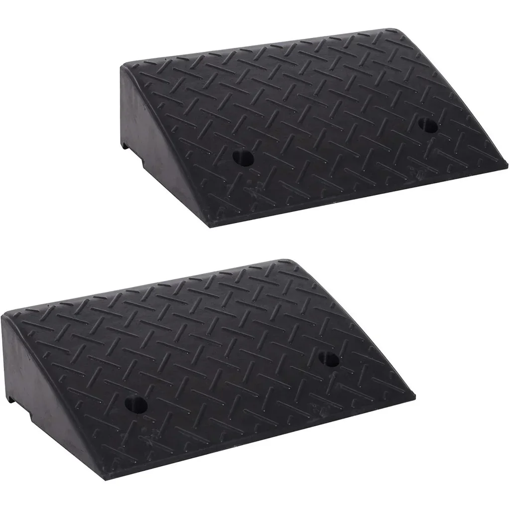 Loading ramp in a set of 2