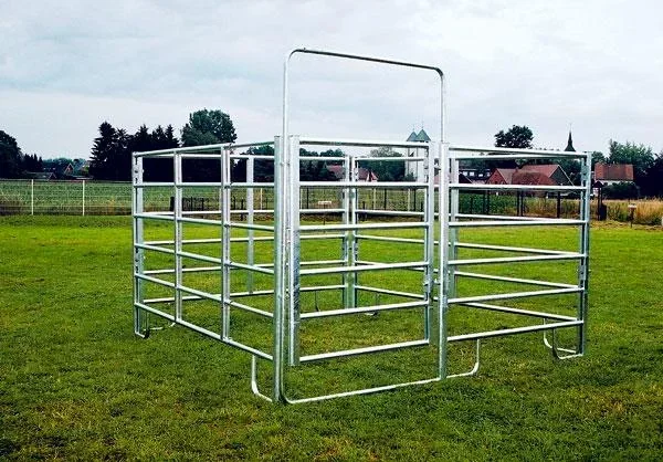 Panel-5 Box-Set: 3 Panele + 1 Panel mit Tor, Breite 2,40 m