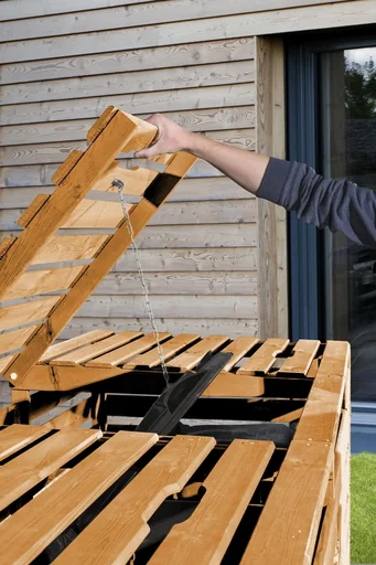 "Garbage can box for 3 tons of 240 L each, honey brown impregnated image"