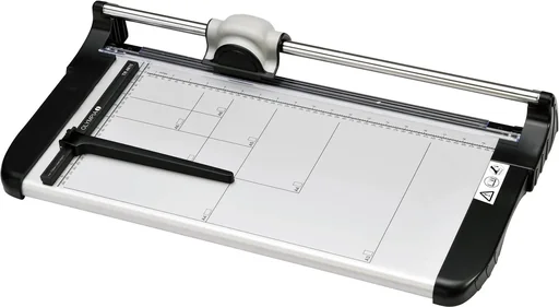 "Rotary cutter with cutting capacity 15x DIN A3 image"