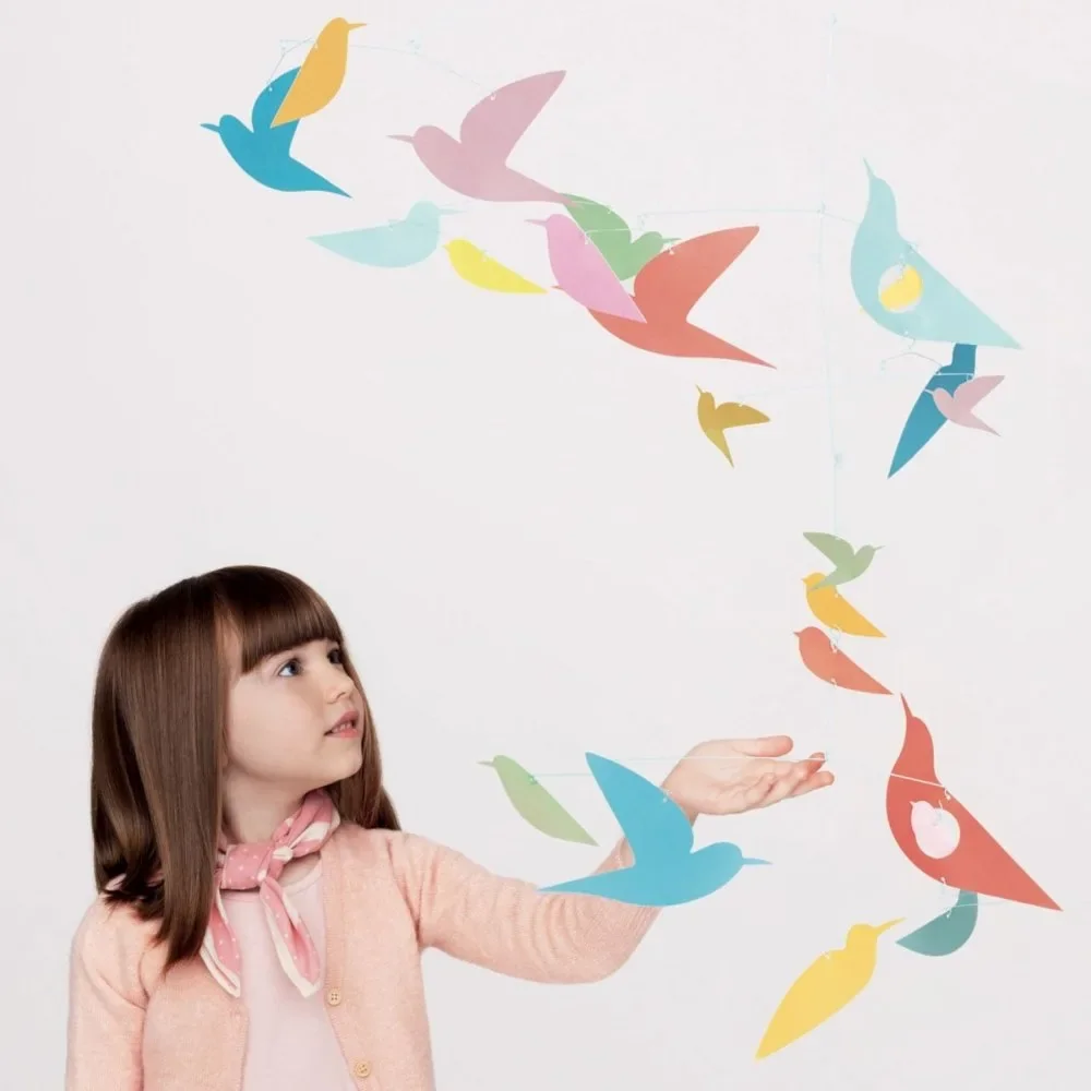 "Djeco Enfants Mobile Oiseaux colorés image"