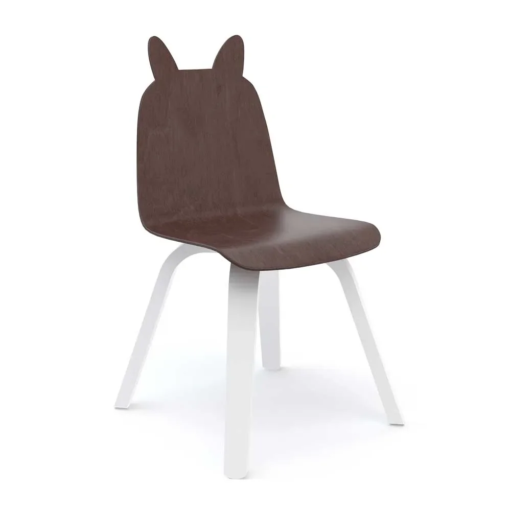 Oeuf chaise enfant lapin noix avec blanc