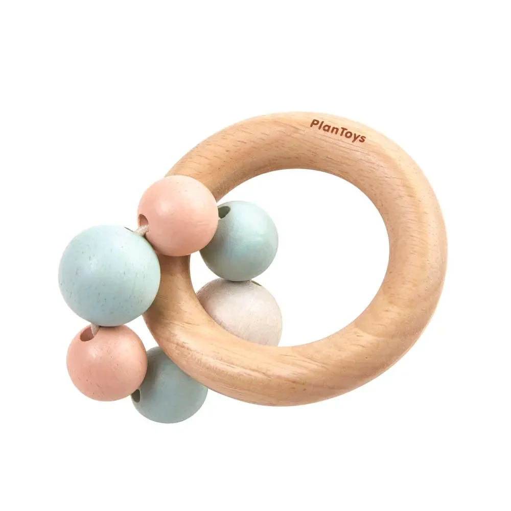 "Plan Toys Baby hochet avec anneau de perles bois pastel image"
