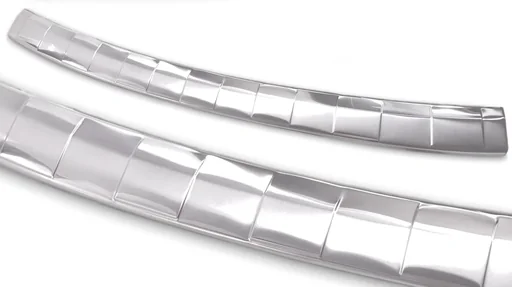 "Stainless steel loading sill protector, Skoda OCTAVIA IV KOMBI, 2019> OEM quality with soft, deburred edges image"